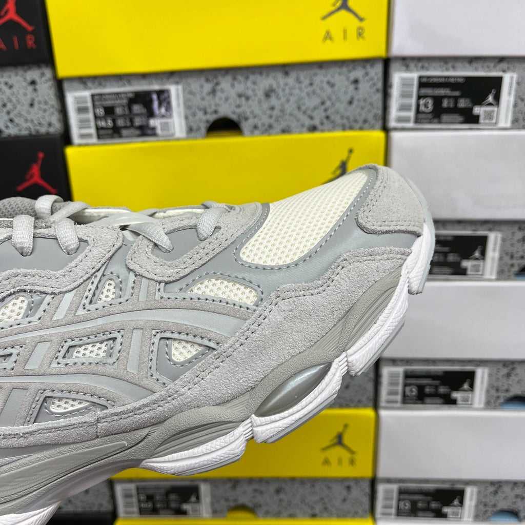 ASICS Gel-NYC Cream & Cloud Grey
