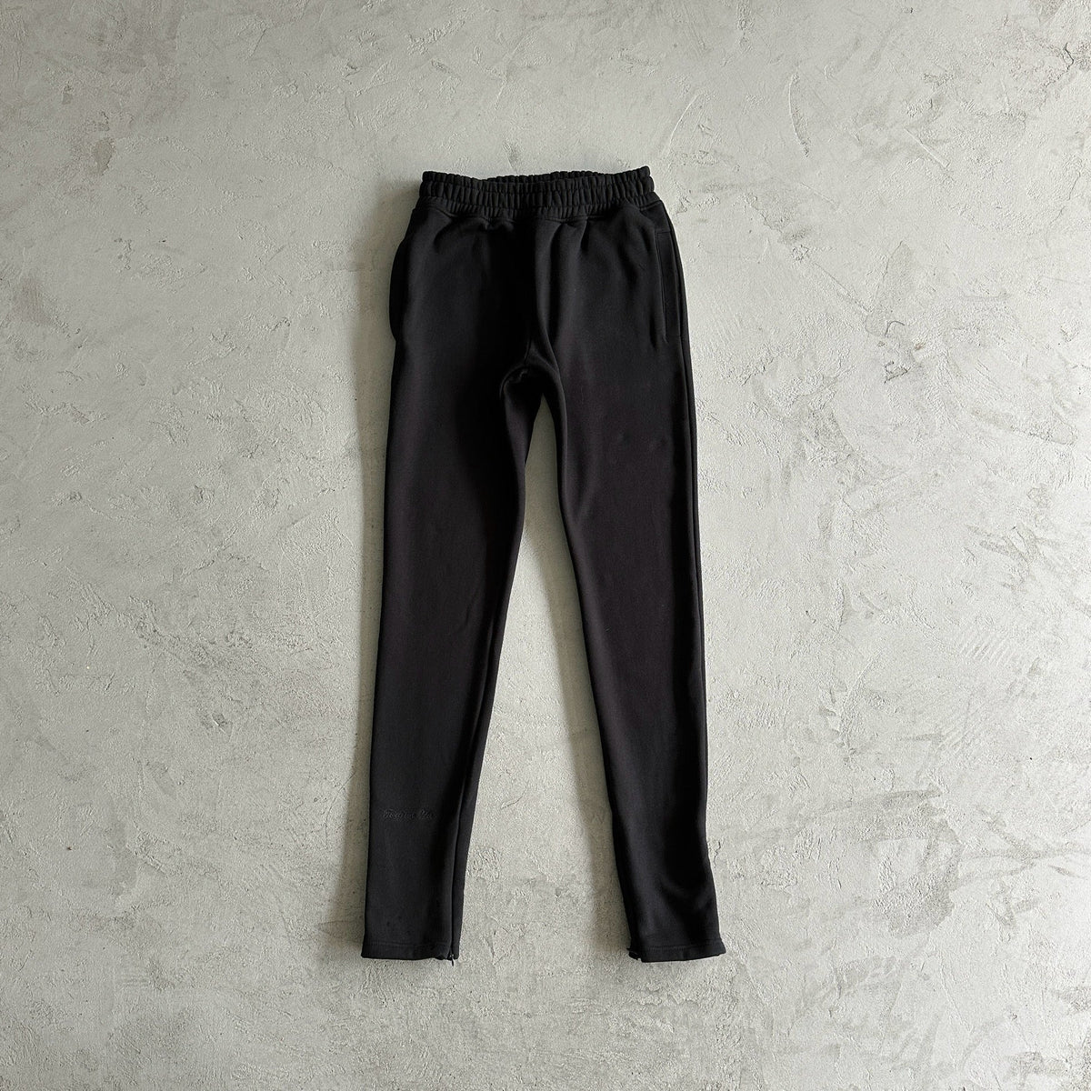 Synaworld Round Neck Suit Black