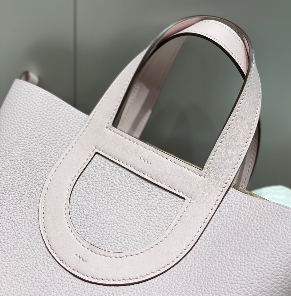 HERMES 25S IN THE LOOP 18 IN LIGHT PINK CALFSKIN SILVER HARDWARE